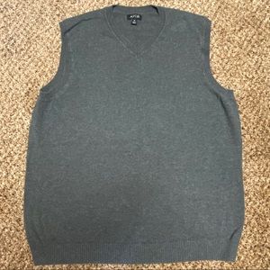 Apt 9 Retro Gray sleeveless v-neck sweater vest preppy sweater vintage l…
